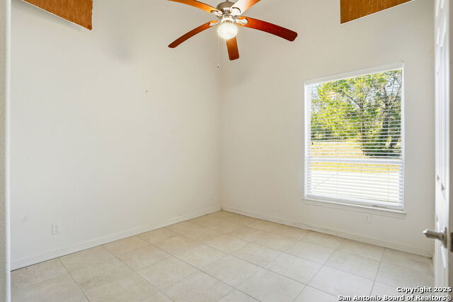 Image 4 of 30 For 7502 Bluemist Mountain Rd