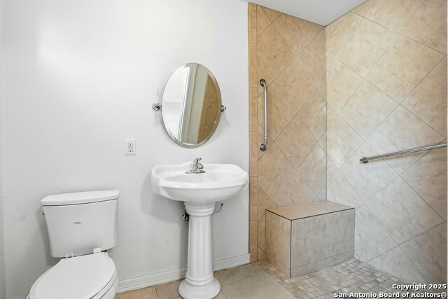 Image 5 of 30 For 7502 Bluemist Mountain Rd