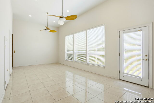 Image 6 of 30 For 7502 Bluemist Mountain Rd