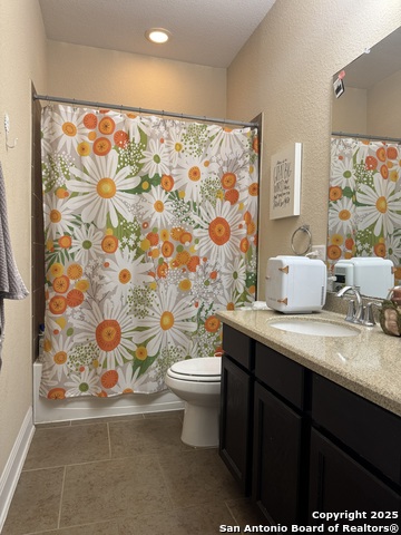 Image 28 of 35 For 517 Whittmen