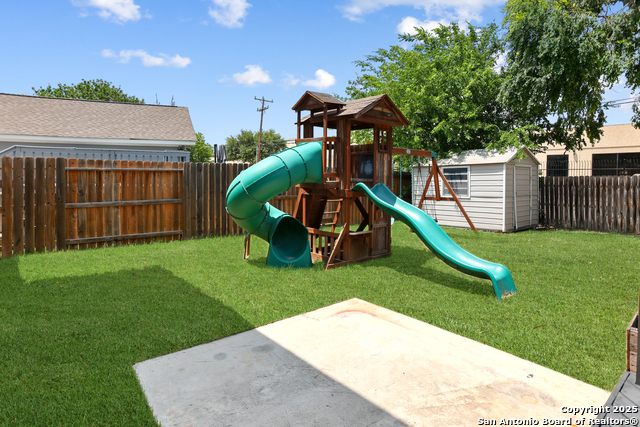 Image 28 of 31 For 13851 Griffin Ridge