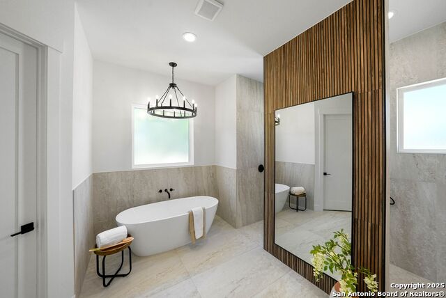 Image 24 of 51 For 414 Rio Azul Dr