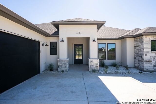 Image 3 of 51 For 414 Rio Azul Dr