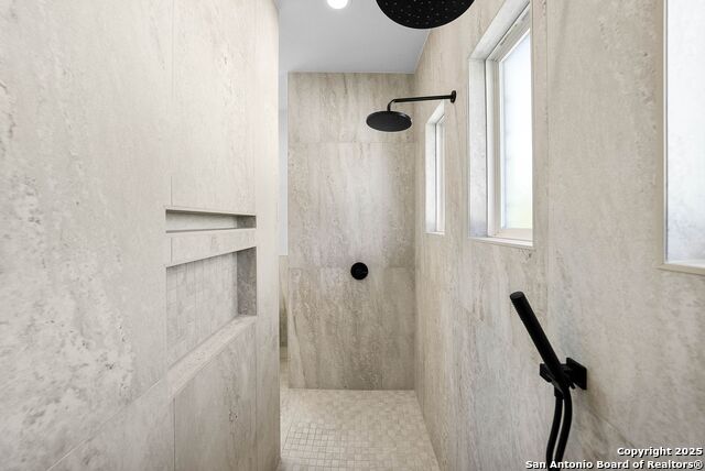 Image 30 of 51 For 414 Rio Azul Dr