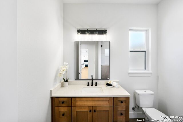 Image 42 of 51 For 414 Rio Azul Dr