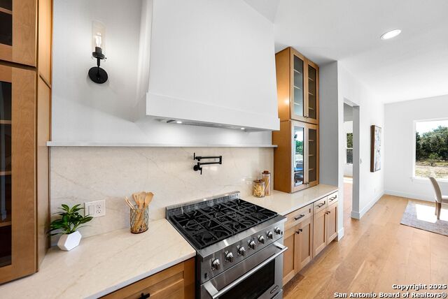 Image 9 of 51 For 414 Rio Azul Dr