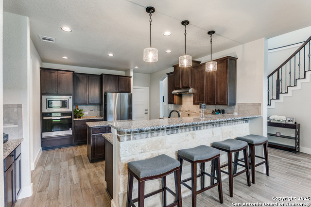 Listing photo id 10 for 4614 Winter Cherry