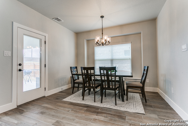 Listing photo id 11 for 4614 Winter Cherry