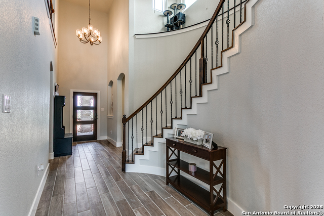 Listing photo id 2 for 4614 Winter Cherry