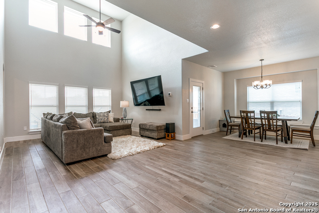 Listing photo id 5 for 4614 Winter Cherry