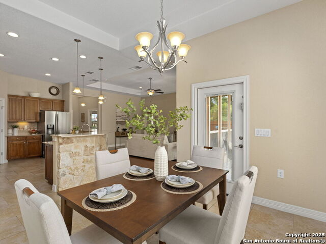 Listing photo id 9 for 15809 Fair Ln