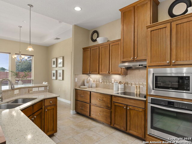 Listing photo id 10 for 15809 Fair Ln