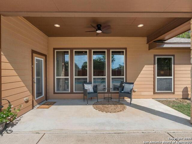Listing photo id 28 for 15809 Fair Ln