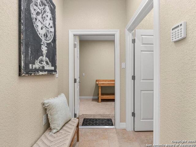 Listing photo id 33 for 15809 Fair Ln