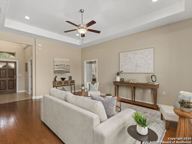 Listing photo id 39 for 15809 Fair Ln