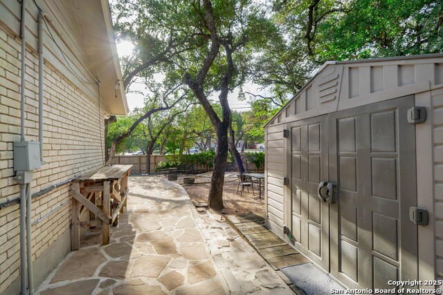 Image 36 of 41 For 87 Roundup Dr