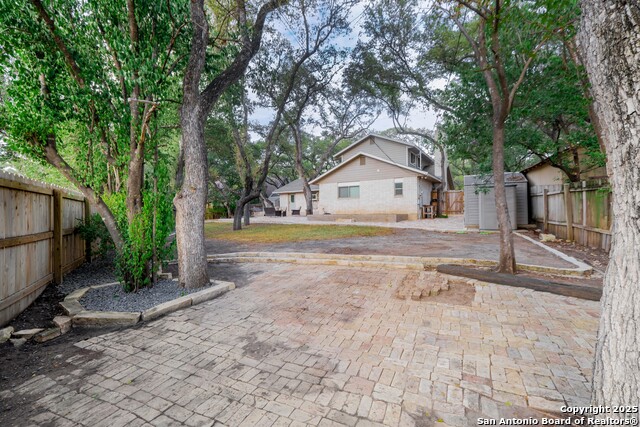 Image 40 of 41 For 87 Roundup Dr