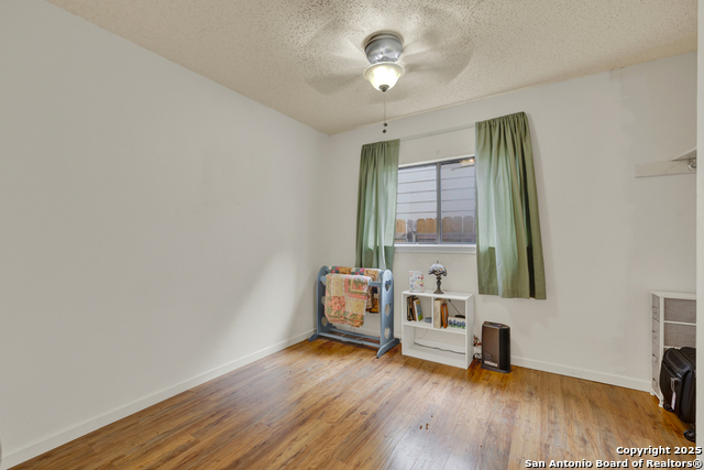 Image 20 of 27 For 7914 Wayside