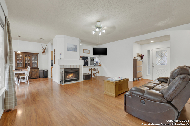 Image 7 of 27 For 7914 Wayside