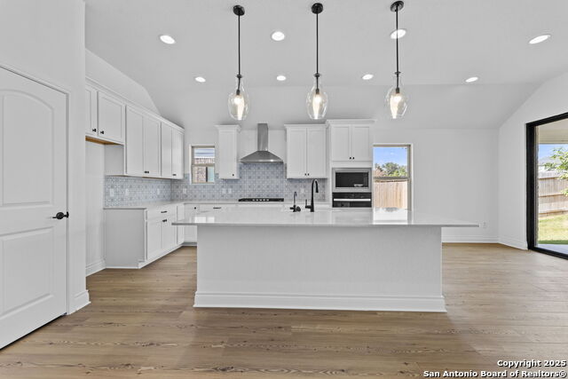 Listing photo id 12 for 11423 Buffalo Bill