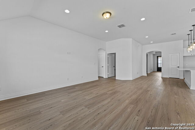 Listing photo id 18 for 11423 Buffalo Bill