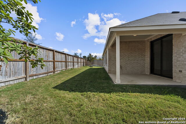 Listing photo id 25 for 11423 Buffalo Bill