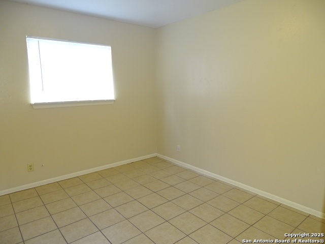 Image 26 of 33 For 7338 Deep Spring