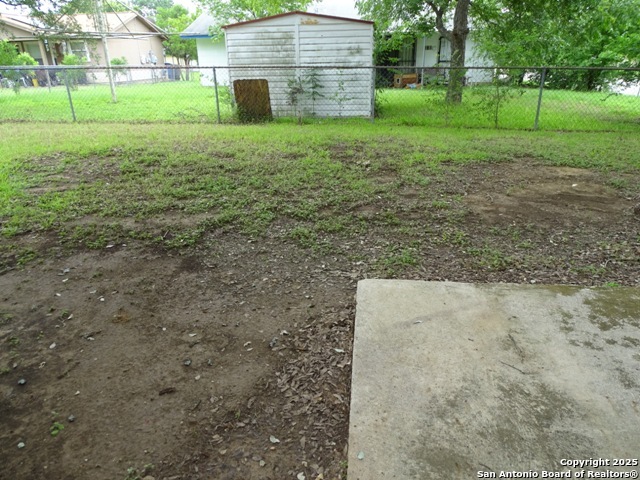 Image 31 of 33 For 7338 Deep Spring