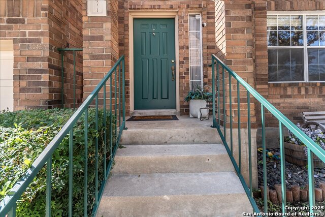 Image 2 of 29 For 25211 Lost Arrow