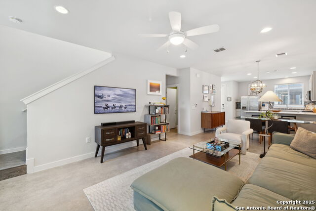 Image 12 of 29 For 330 Clay St 26