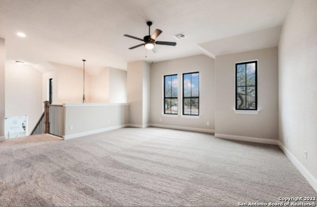 Image 11 of 17 For 11330 Cottage Grv