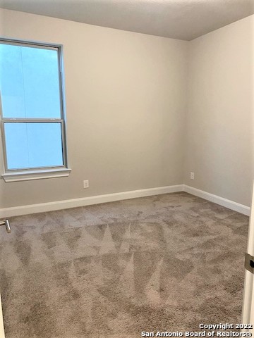 Image 14 of 17 For 11330 Cottage Grv