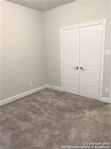 Image 15 of 17 For 11330 Cottage Grv