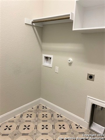 Image 6 of 17 For 11330 Cottage Grv