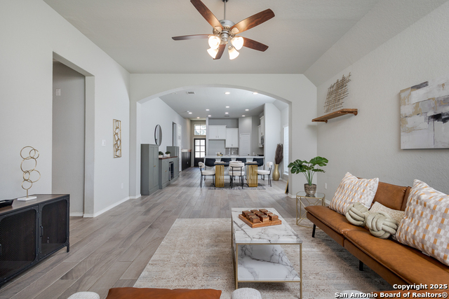 Listing photo id 15 for 14703 Running Wolf