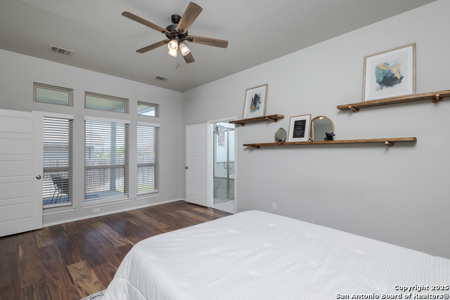 Listing photo id 18 for 14703 Running Wolf