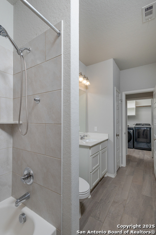 Listing photo id 25 for 14703 Running Wolf