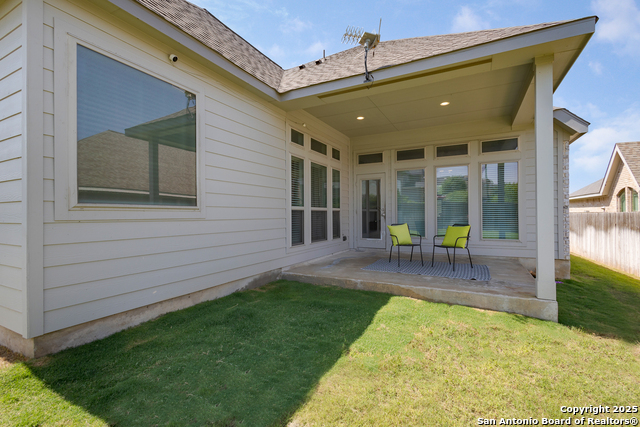 Listing photo id 32 for 14703 Running Wolf