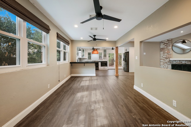 Image 12 of 30 For 8715 Bridington