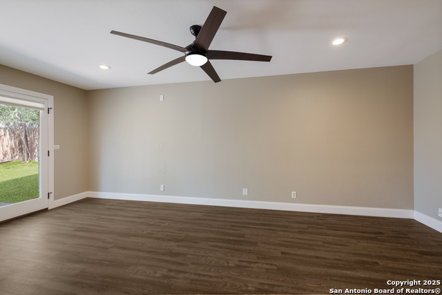 Image 16 of 30 For 8715 Bridington