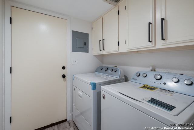 Image 26 of 30 For 8715 Bridington