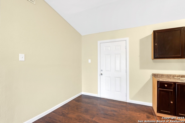 Image 15 of 26 For 5762 Broken Lance