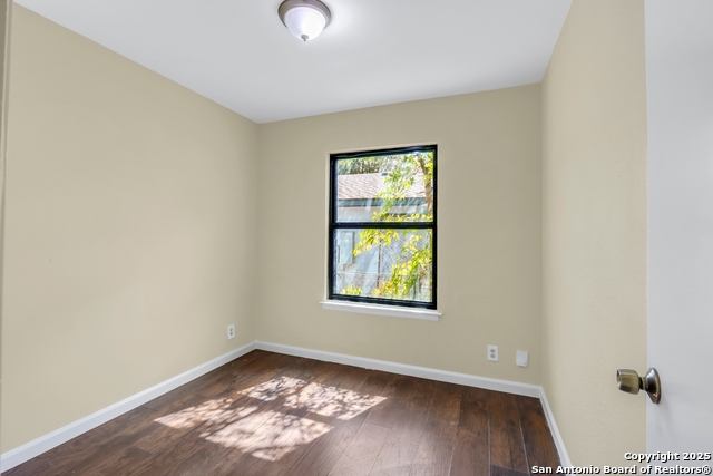 Image 26 of 26 For 5762 Broken Lance