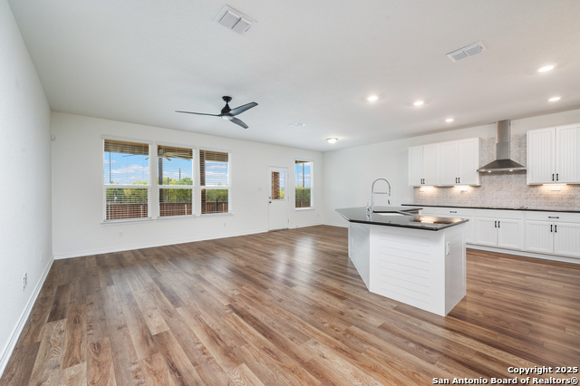 Image 5 of 23 For 26111 Costa Brava