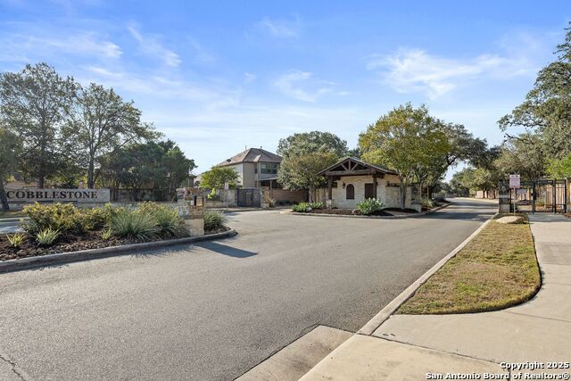 Image 33 of 40 For 7613 Harvest Bay