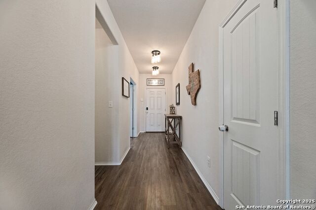 Image 4 of 40 For 7613 Harvest Bay