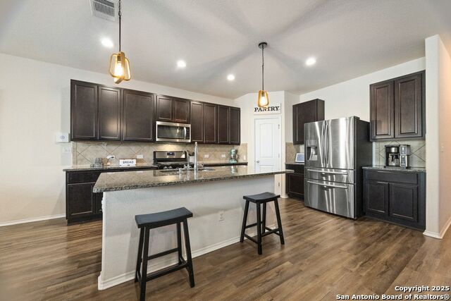 Image 9 of 40 For 7613 Harvest Bay