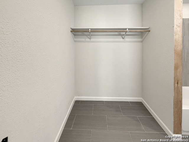 Image 11 of 22 For 131 Los Arboles