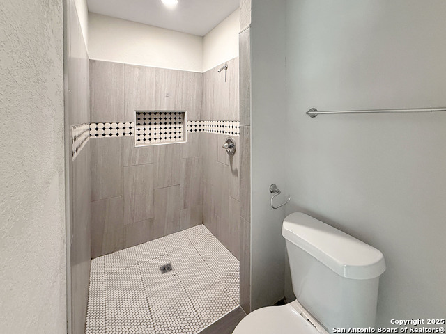 Image 13 of 22 For 131 Los Arboles