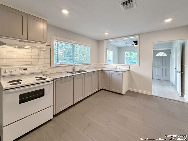 Image 5 of 22 For 131 Los Arboles